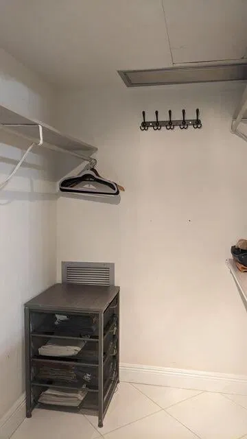 Unit 112 photo 19