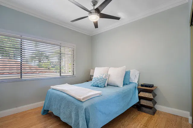 Unit 204 photo 14