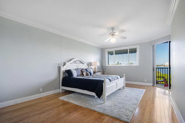 Unit 204 photo 15