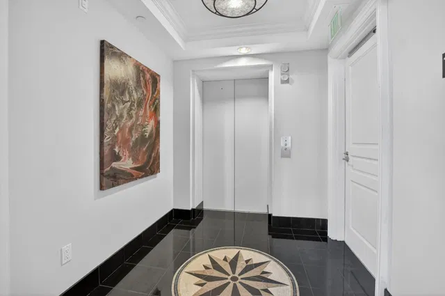 Renaissance on the Ocean Unit 1653 photo 2