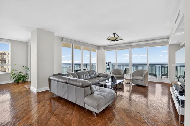 Renaissance on the Ocean Unit 1653 photo 3