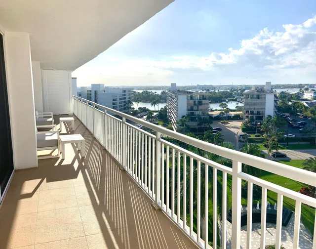 Barclay Condo Unit 914 photo 11