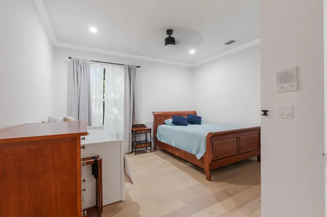Residence photo 46