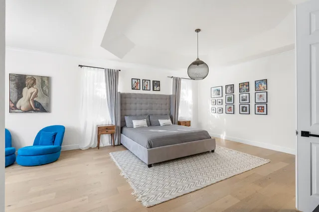 Residence photo 64