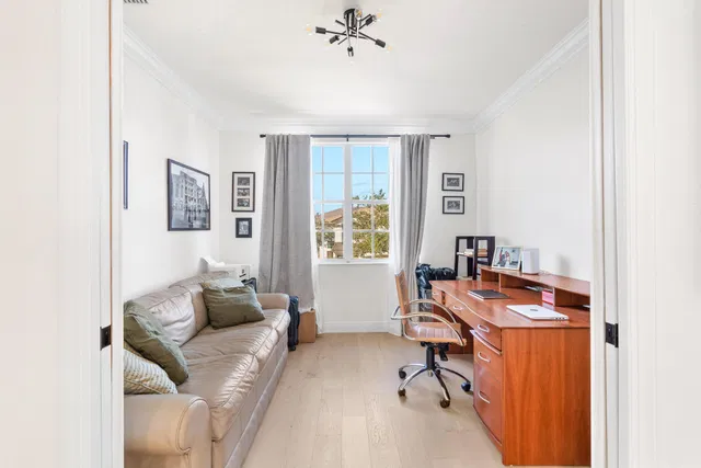 Residence photo 66