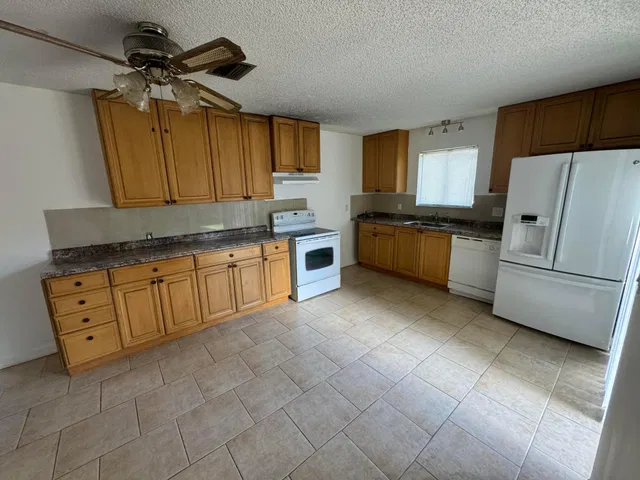 Residence photo 8