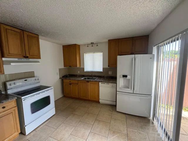 Residence photo 9