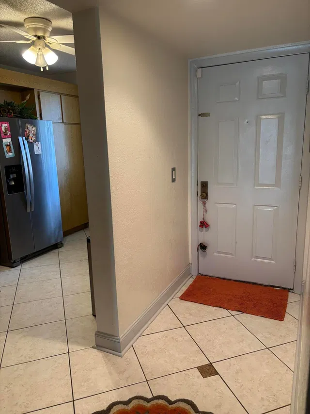 Unit 101 photo 5
