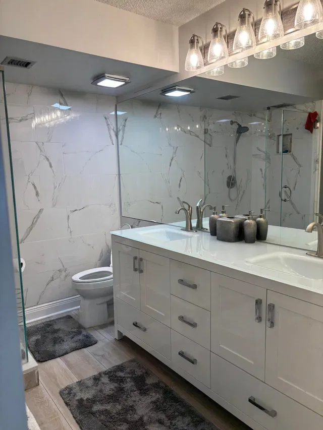 Unit 101 photo 14