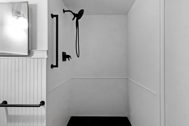  Unit 204 photo 13