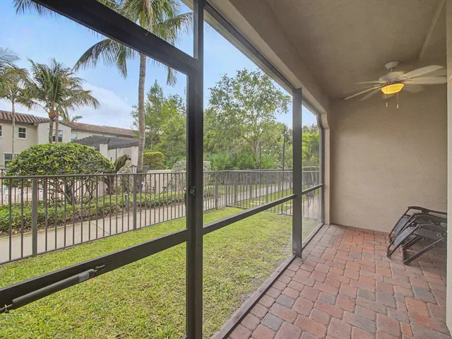 Old Palm Golf Club Residence photo 32