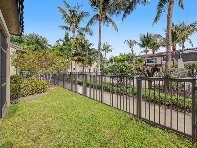 Old Palm Golf Club Residence photo 33