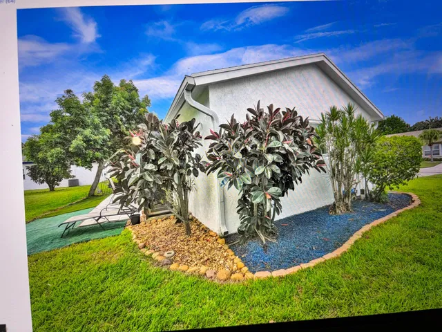 Residence photo 5