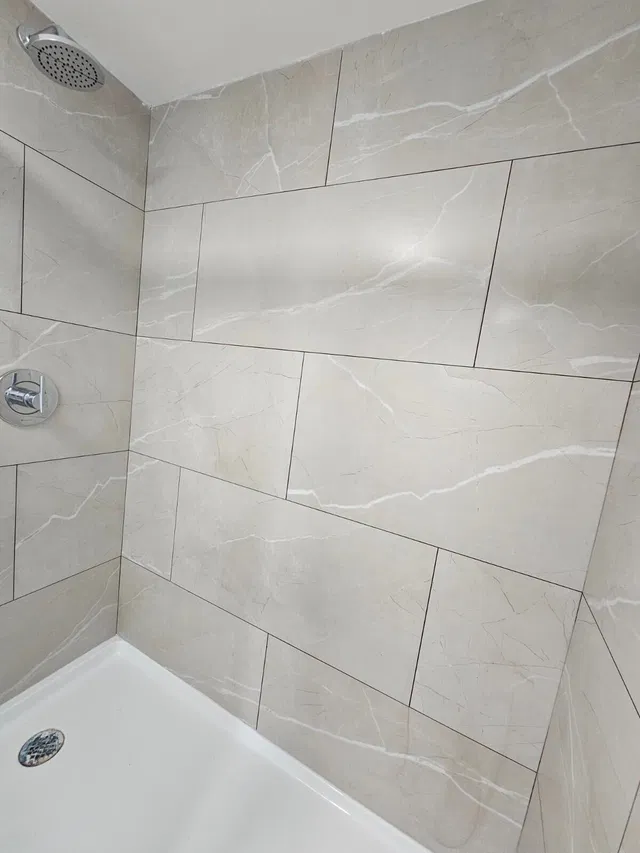 Unit 305 photo 10