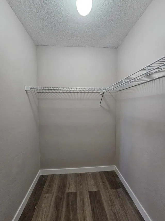 Unit 305 photo 17
