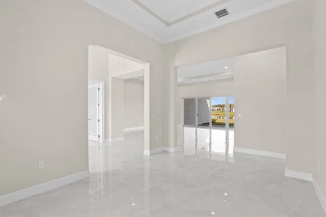 Residence photo 13
