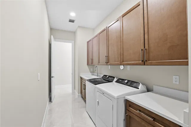 Residence photo 54