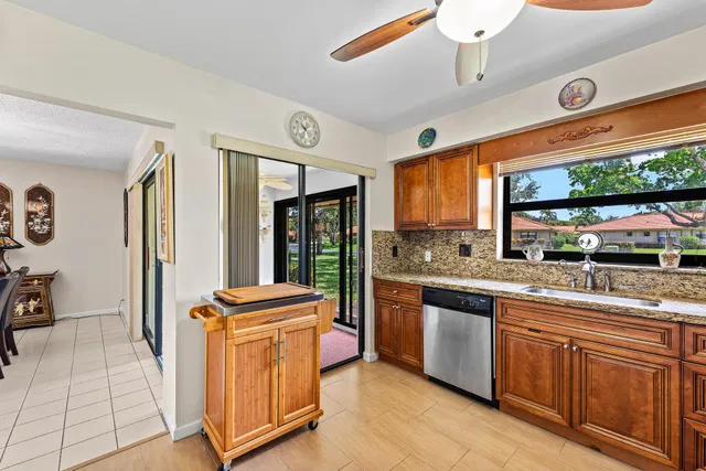 Residence photo 9