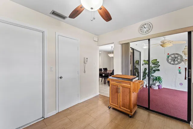 Residence photo 10
