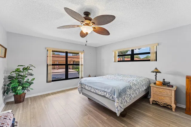 Residence photo 13