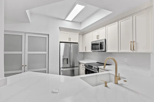 Courtyards in Cityplace Unit 106 photo 5