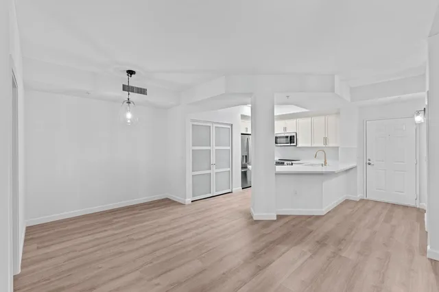 Courtyards in Cityplace Unit 106 photo 23