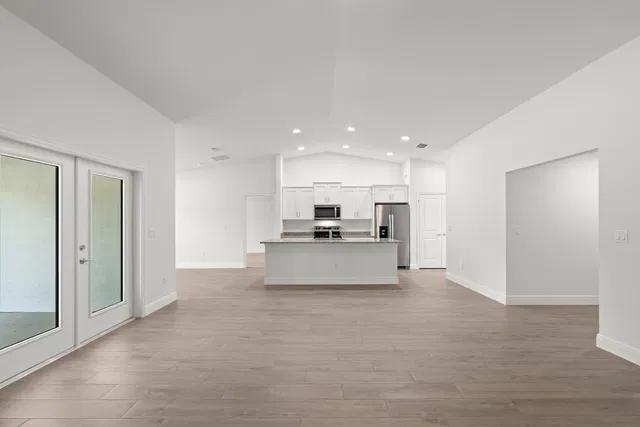 Residence photo 5
