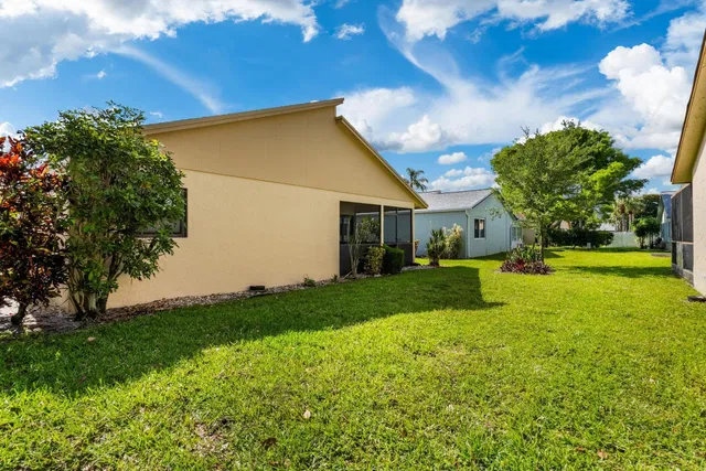 Residence photo 5