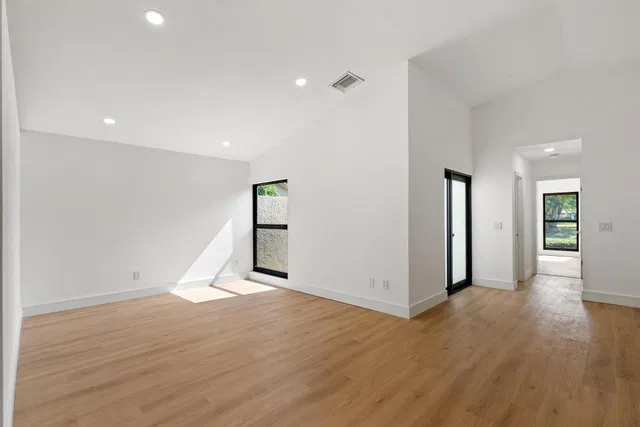 Residence photo 10