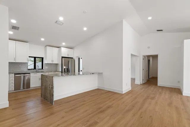 Residence photo 15