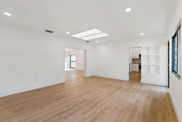 Residence photo 19
