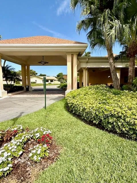 Residence photo 28