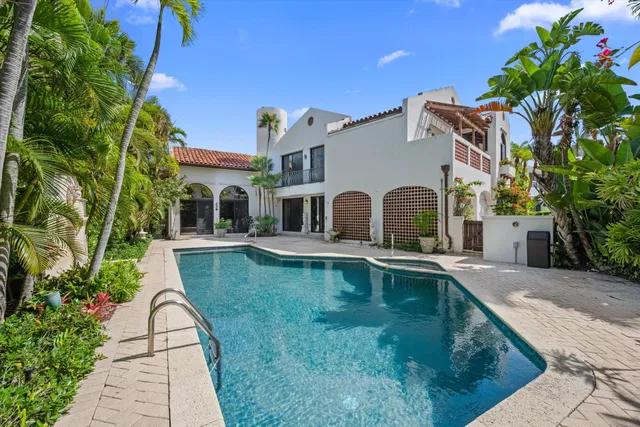 Sloan's Curve Palm Beach Residence photo 26