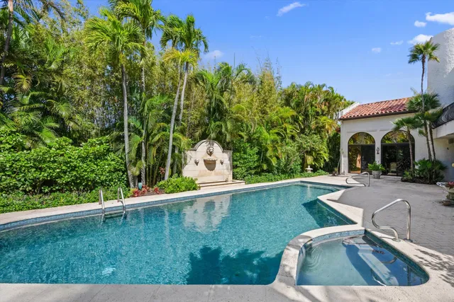 Sloan's Curve Palm Beach Residence photo 27