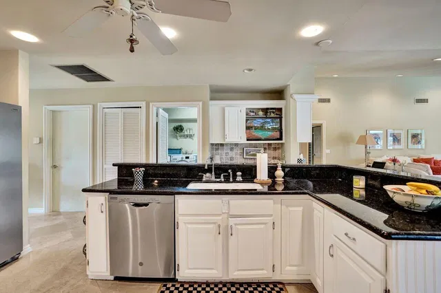 PGA National Palm Beach Gardens Residence photo 18