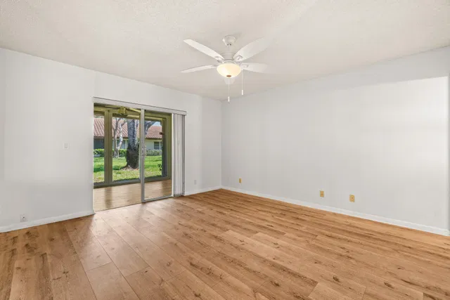 Residence photo 18