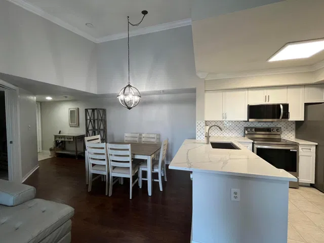 Unit 306 photo 11