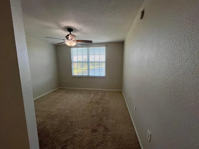 Unit 306 photo 19