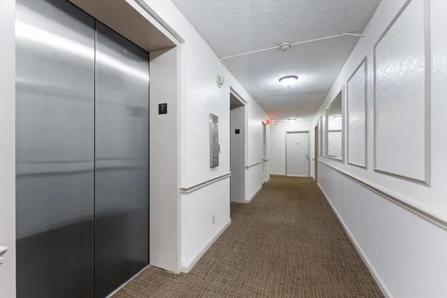 Presidential Place Unit 704 photo 2