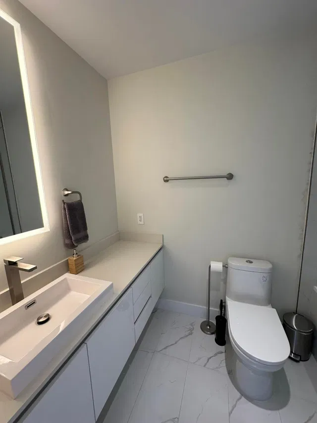 Amrit Ocean Resort & Residences Unit # H-1701 photo 32