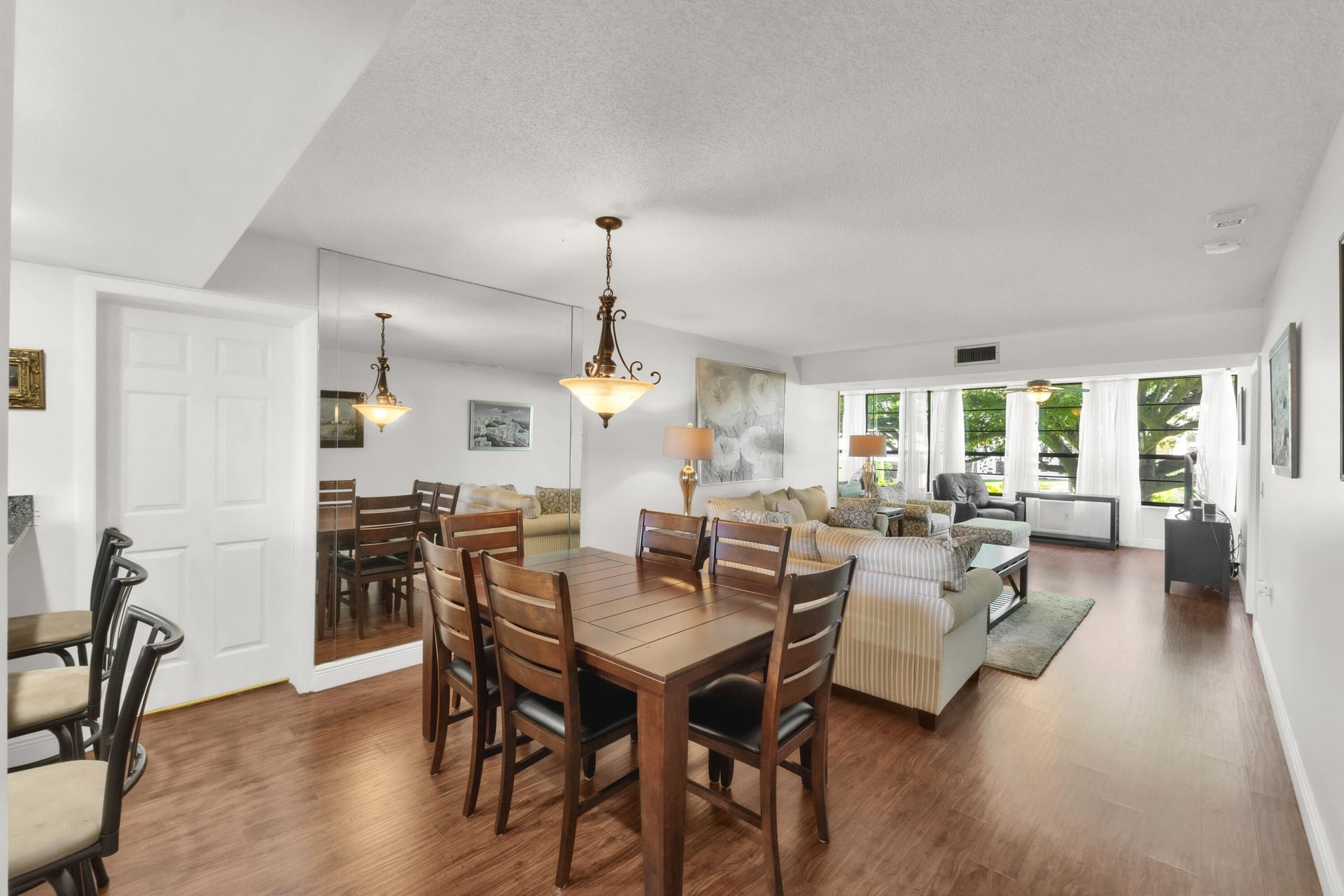 Unit 202 photo 3