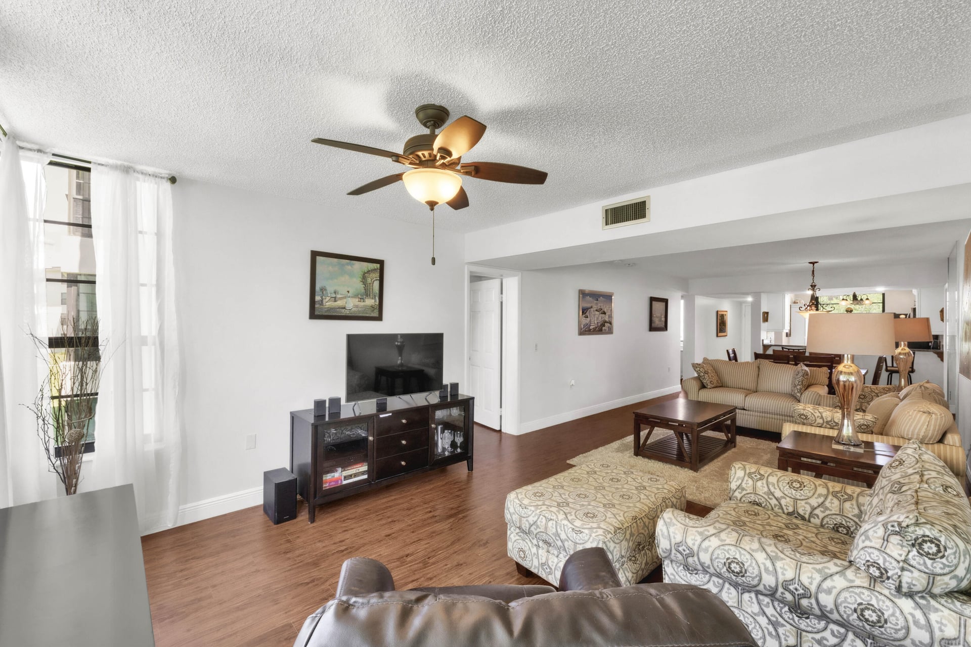 Unit 202 photo 14