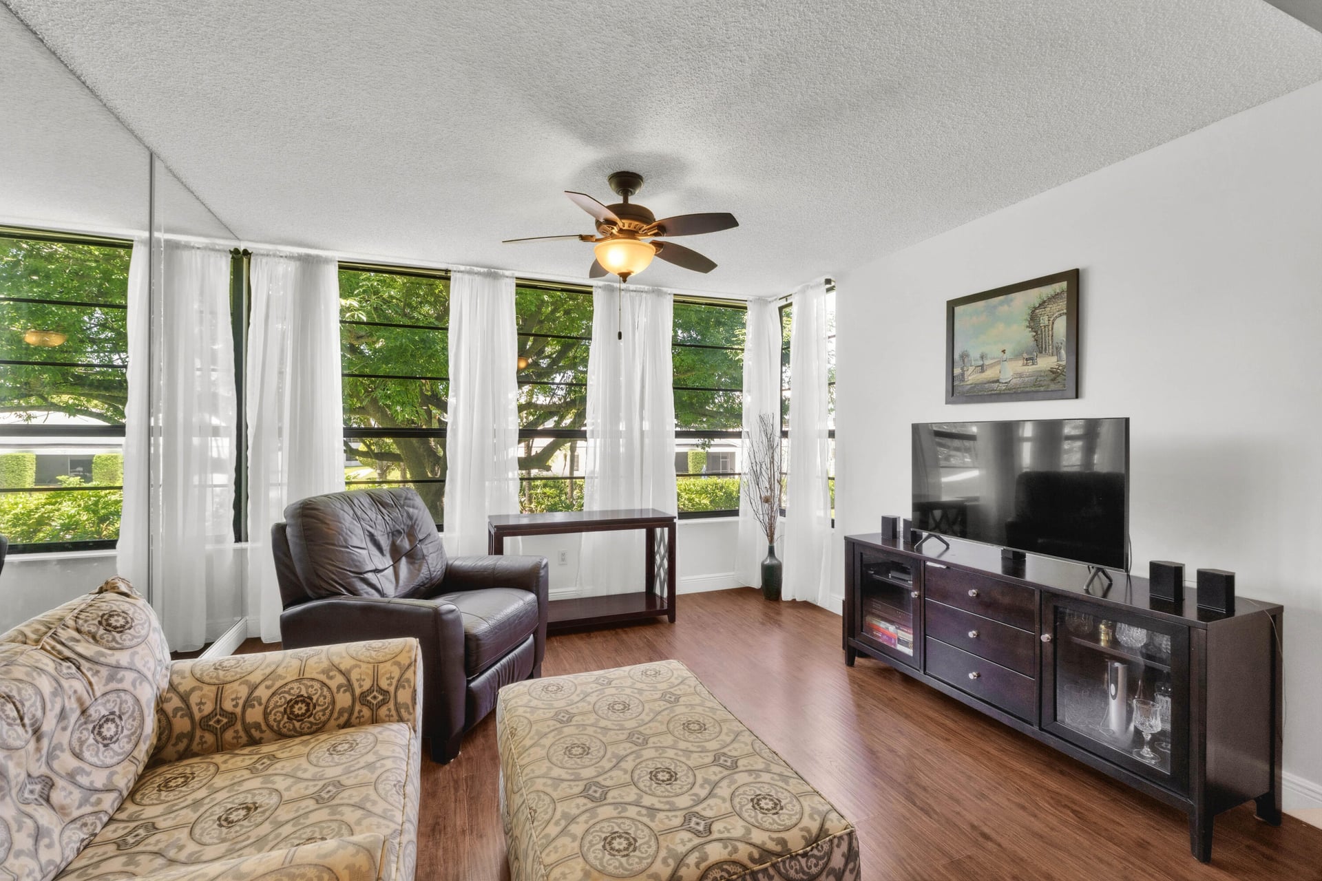 Unit 202 photo 15