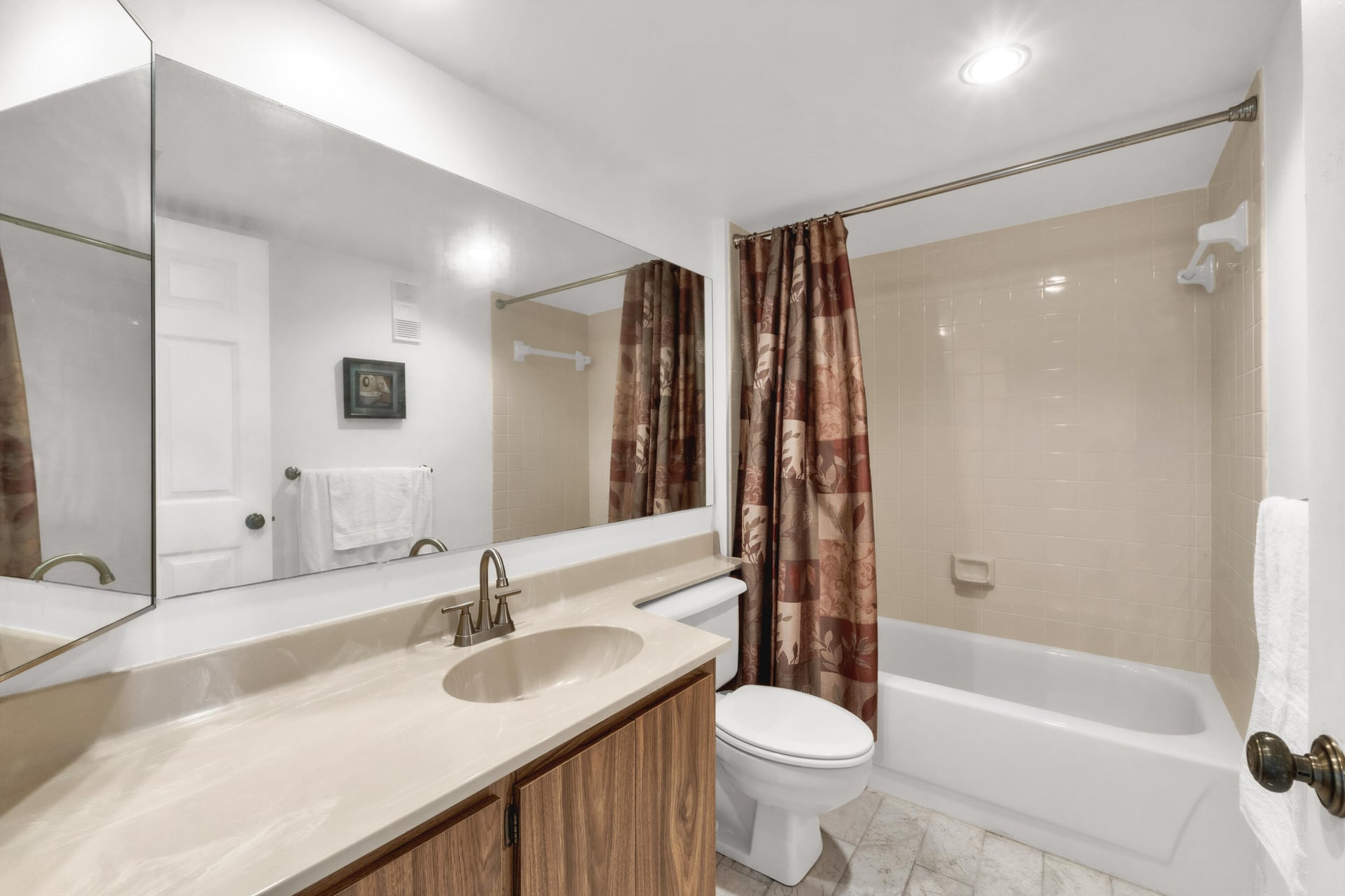 Unit 202 photo 18