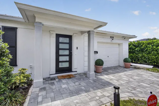 SoSo West Palm Beach Residence photo 4