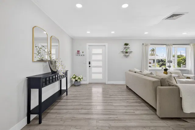 SoSo West Palm Beach Residence photo 6