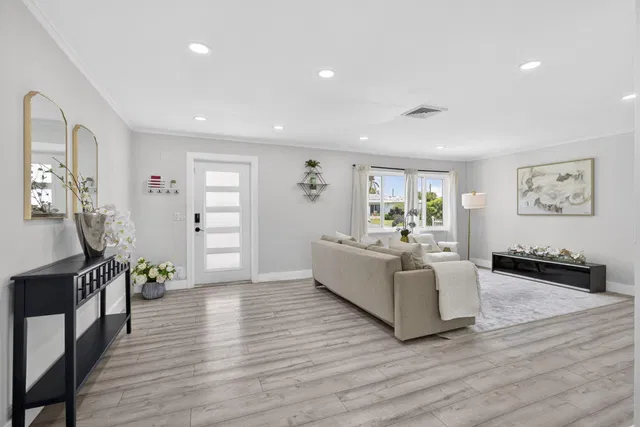 SoSo West Palm Beach Residence photo 7