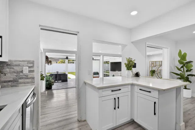 SoSo West Palm Beach Residence photo 21