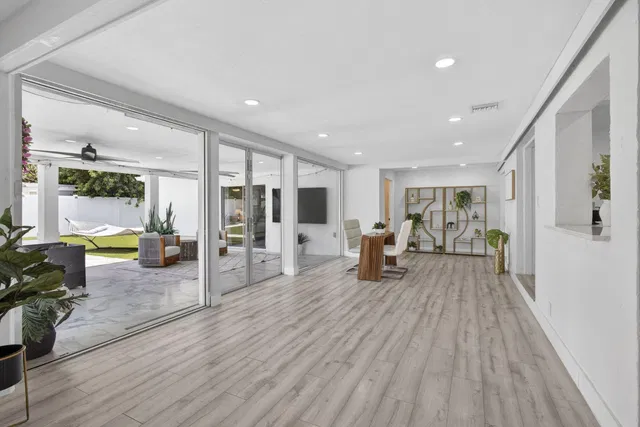 SoSo West Palm Beach Residence photo 29