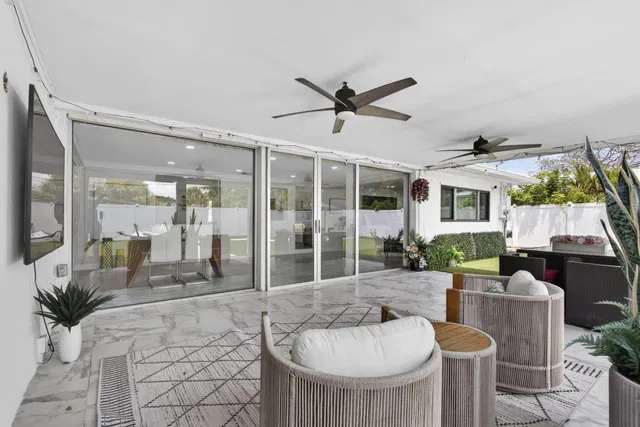SoSo West Palm Beach Residence photo 51